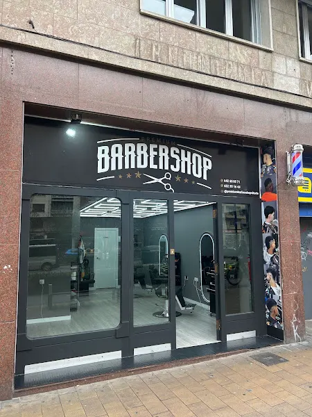 PREMIUMBARBERSHOP - Peluquería en Vitoria-Gasteiz - foto 2
