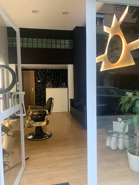 Barberia olimpo - Peluquería en Granada - foto 2