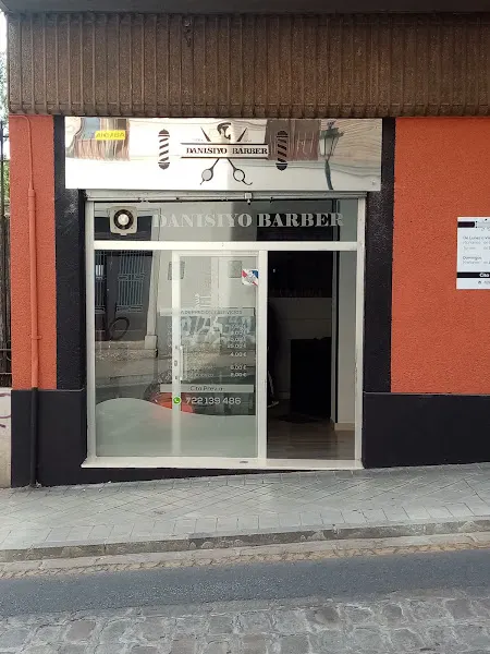 Danisiyo Barber