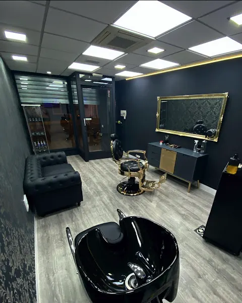 Hairmax Studio