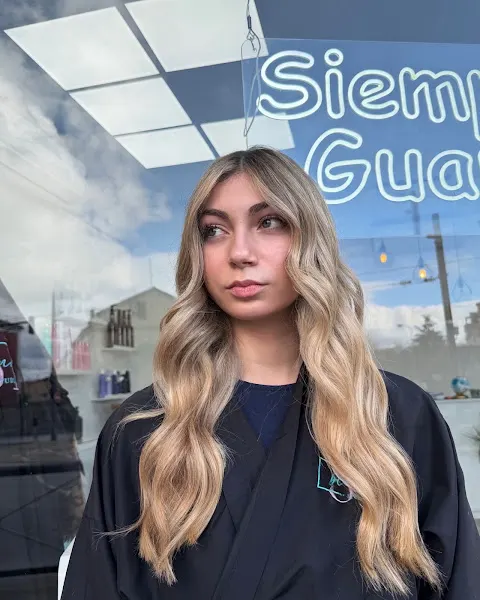 Studio Blondie - Peluquería en Granada - foto 2