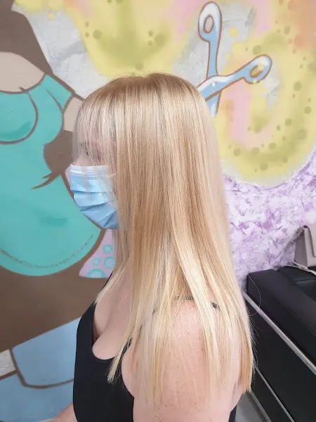 Laura - Peluquería en Terrassa - foto 2