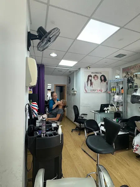 sofia peluqueria - Centro de estética en Badalona - foto 2