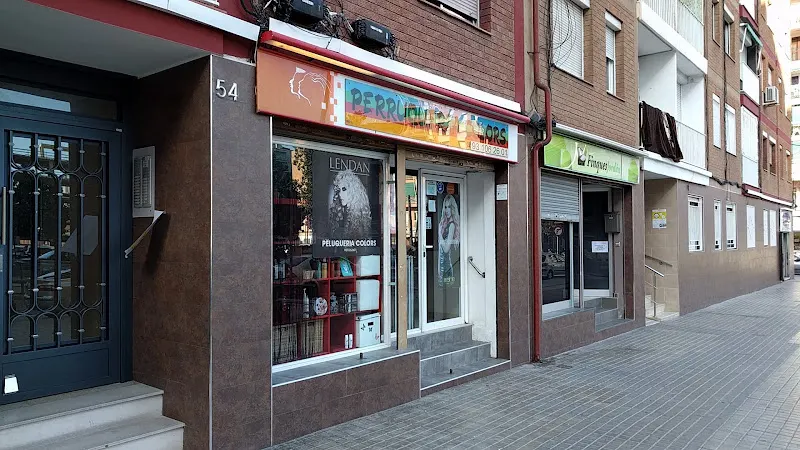 Peluquería Colors - Peluquería en Badalona - foto 2