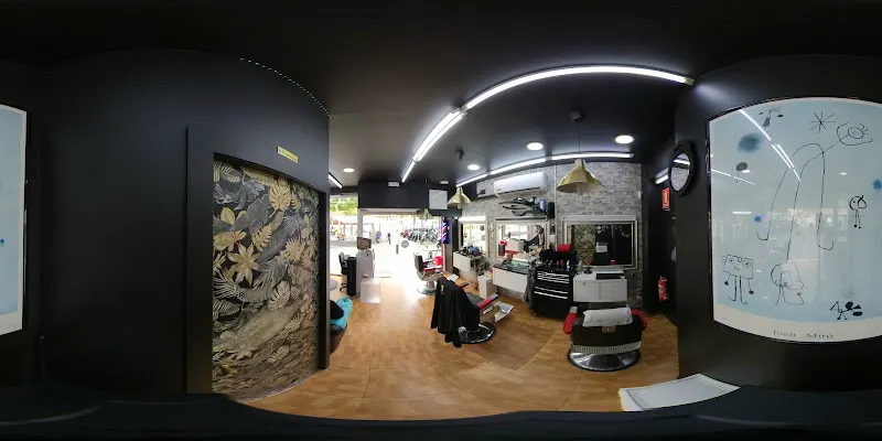 Peluquería 7star Barbershop - Barbería en Badalona - foto 2