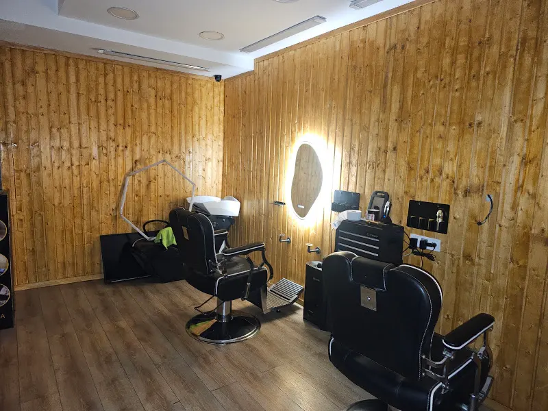 Tanger Barber shop 2 - Barbería en Badalona - foto 2