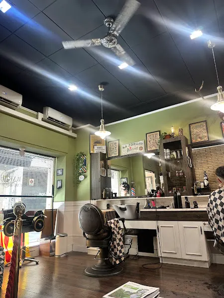 The Barber's Factory - Barbería