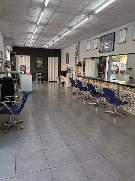 IMANA PELUQUERIA - Peluquería en Sabadell - foto 2