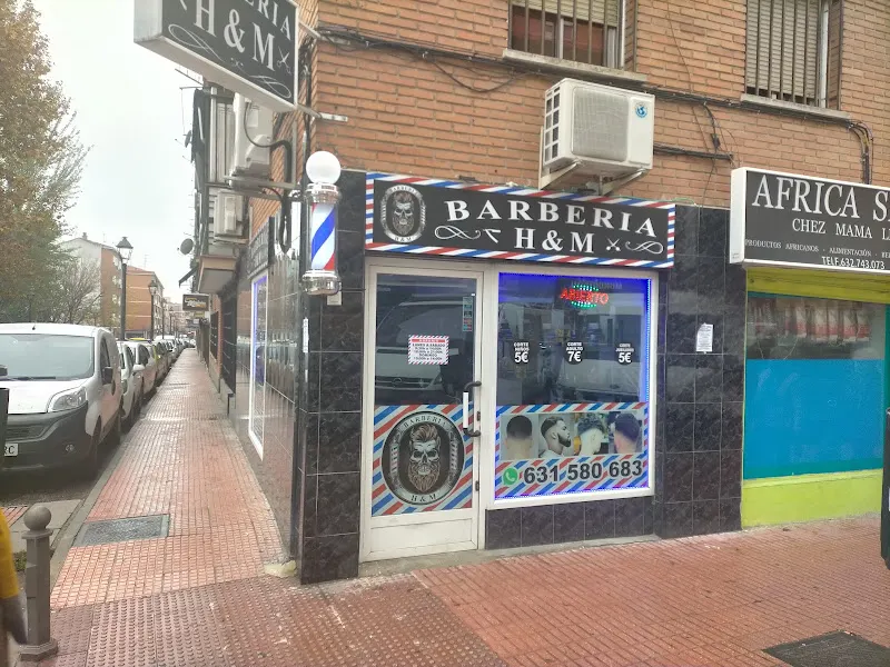 BARBERIA H&M - Peluquería en Mostoles - foto 2