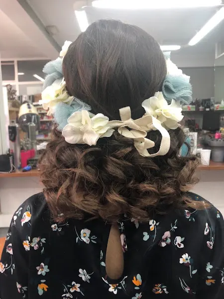 Di-Mo Peluqueros