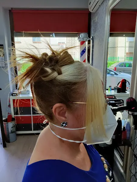 Gandalf Salon De Peluqueria Unisex - Peluquería en Mostoles - foto 2
