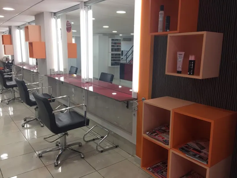 Biondi Peluquerías