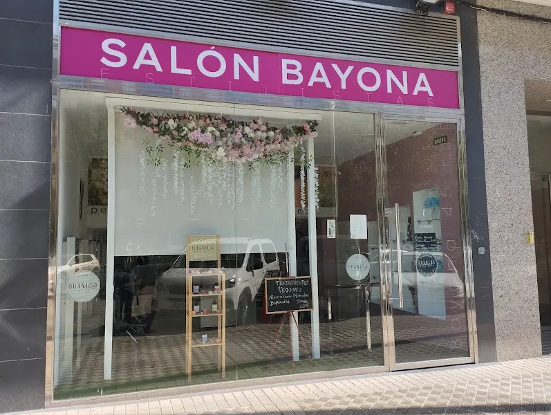 Salón Bayona Estilistas - Peluquería en Pamplona - foto 2