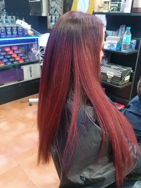 PELU BARBER S&V - Peluquería en Almería - foto 2