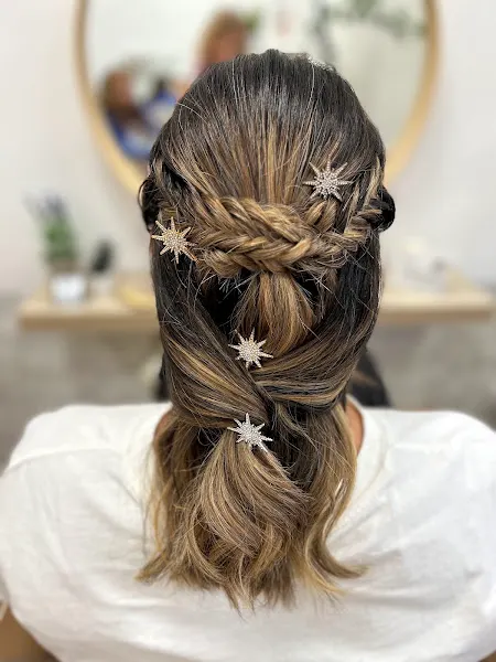 Sara León Beauty Studio - Peluquería - Collado Villalba