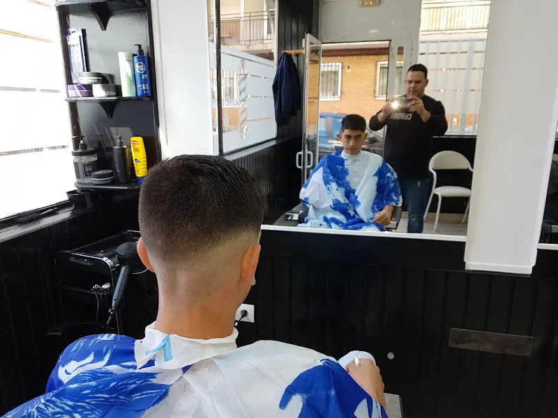Peluquería.barberia.shop.tarik