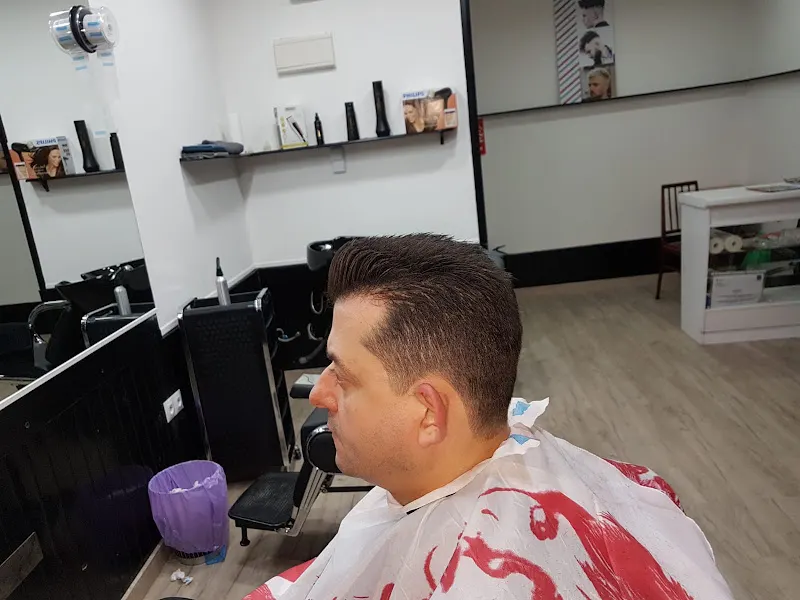 Peluquería.barberia.shop.tarik - Peluquería en Getafe - foto 2