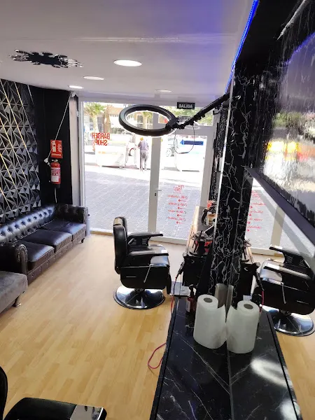 Flow barber shop