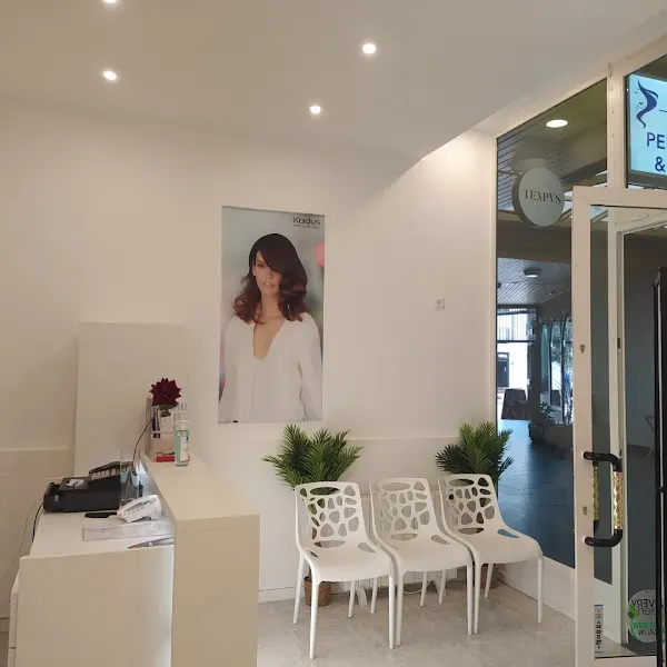Peluquería & Belleza Roar
