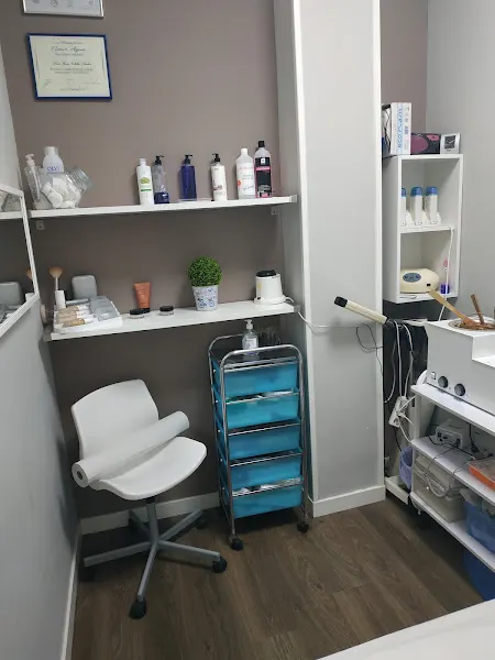 Peluqueria y Estética Yoana