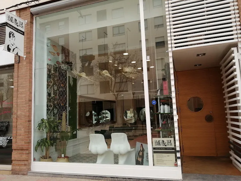 M&H - Peluquería en Logroño - foto 2