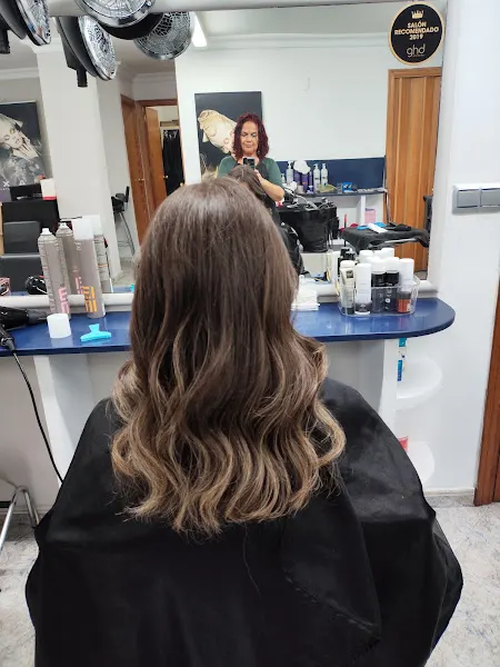Maxi peluquería y estética