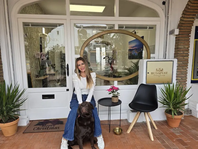 Dora Jelinek english speaking Hairdresser