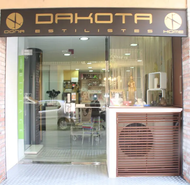 Dakota Estilistas - Peluquería en Mataró - foto 2