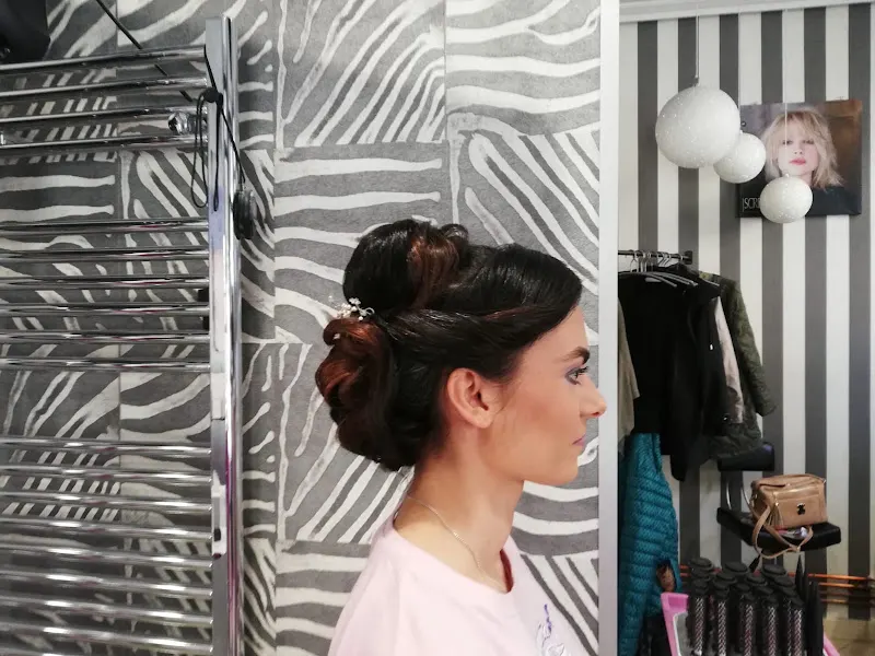Peluquería Lola - Peluquería en León - foto 3