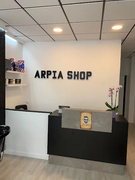 Arpia Shop 2 - Peluquería en Santa Coloma de Gramenet - foto 2