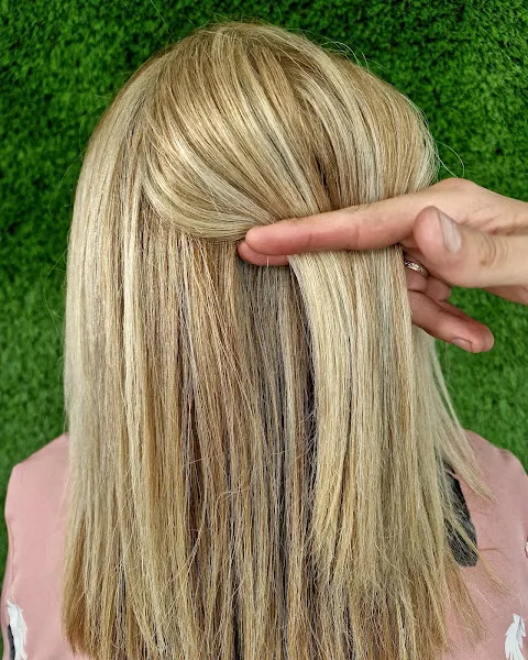 La peluquería de los niños /J&S HairStudio - Peluquería en Cádiz - foto 2