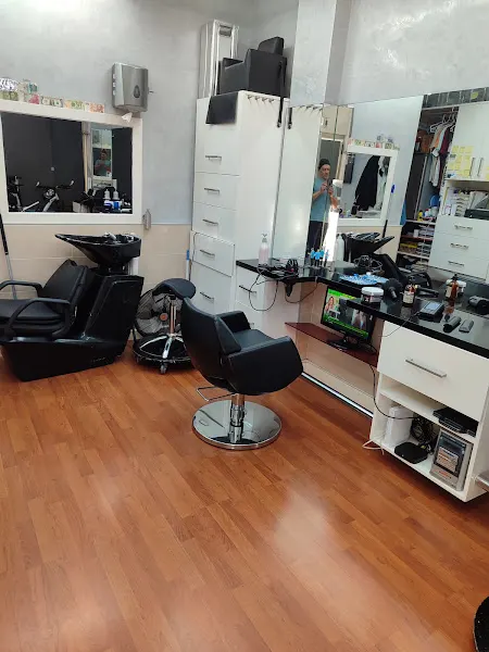 Peluquería Barbería 💈 Francis.
