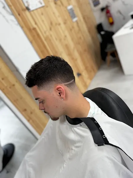 Castillo Barber Studio - Jaén