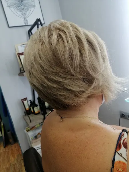 Trini Andreu Peluqueria