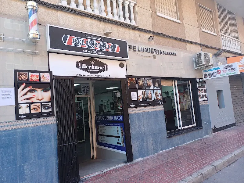 Peluqueria radi berkane - Peluquería en Torrevieja - foto 2