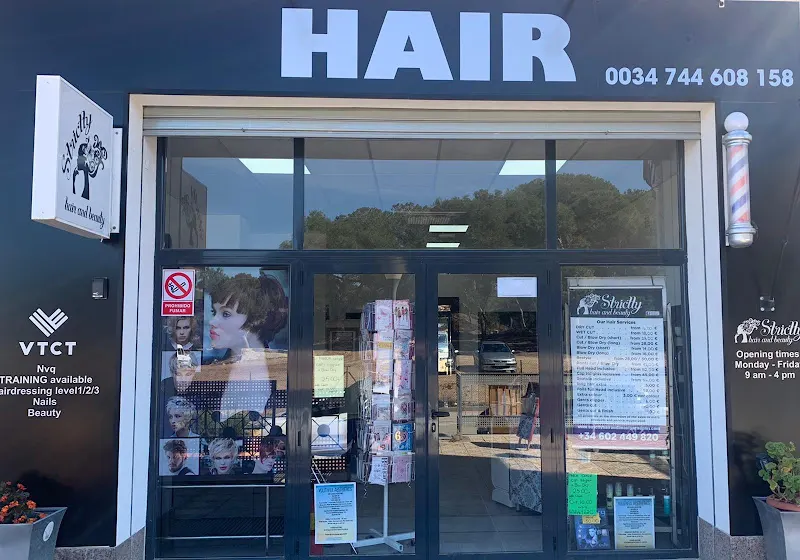 Strictly hair and beauty - Peluquería en Montesinos (Los) - foto 2