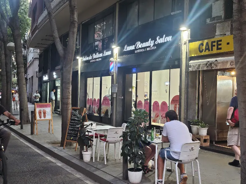 Saló De Bellesa Luna - Peluquería en Barcelona - foto 2