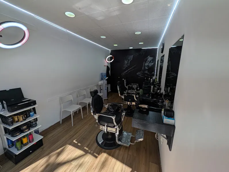 Edwin stop barber shop