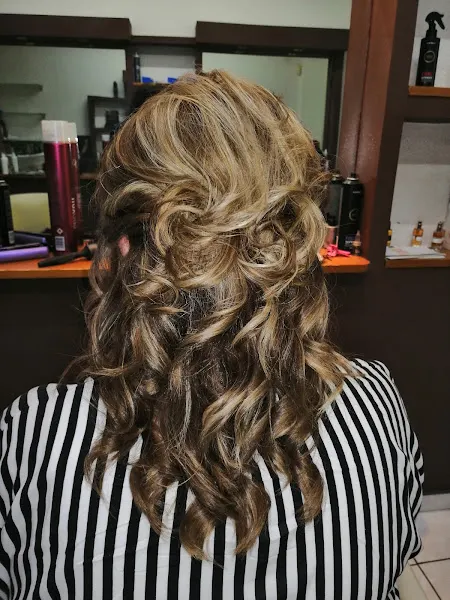 Salón Peluquería Xana - Mérida