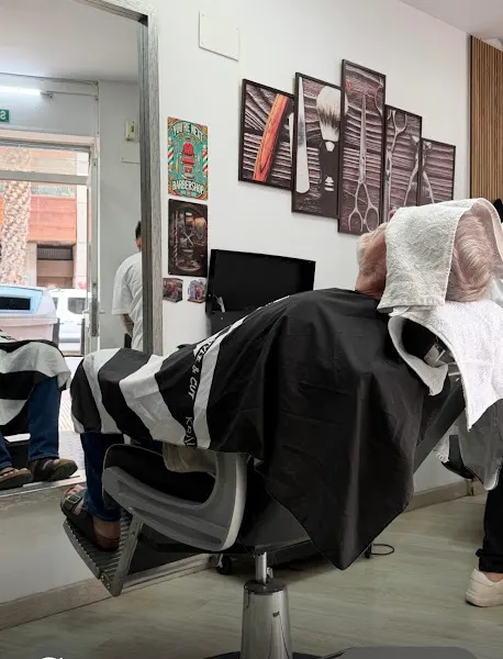 RCSTUDIO BARBERIA - Alicante