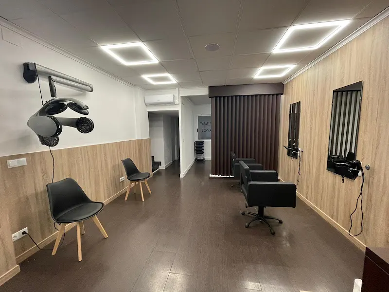 El Salón de Zaida - Peluquería en Alcoy - foto 2