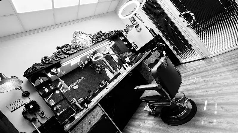 La Barbería Alcoy - Barbería en Alcoy - foto 4