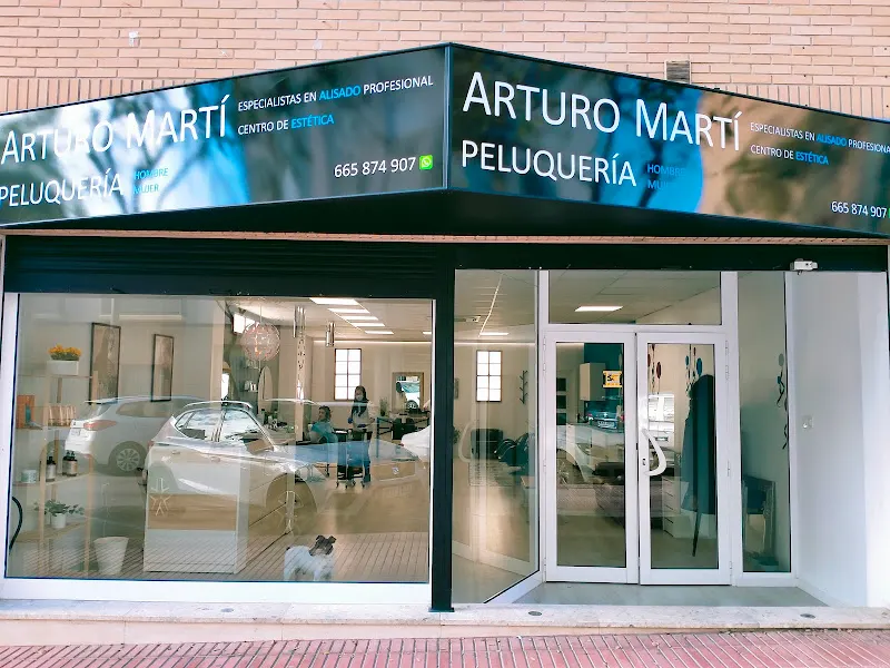 Arturo Martí peluquería. ALISADO PROFESIONAL - Peluquería en Alicante - foto 4