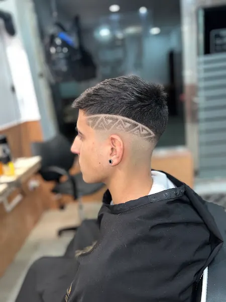 Alexxmr Barber