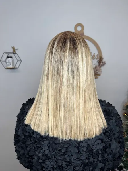 JOANA CORTES PELUQUERIA - Peluquería en Donostia-San Sebastian - foto 2