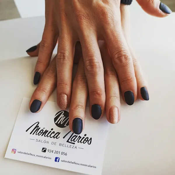 SALÓN DE BELLEZA MÓNICA LARIOS - Badajoz