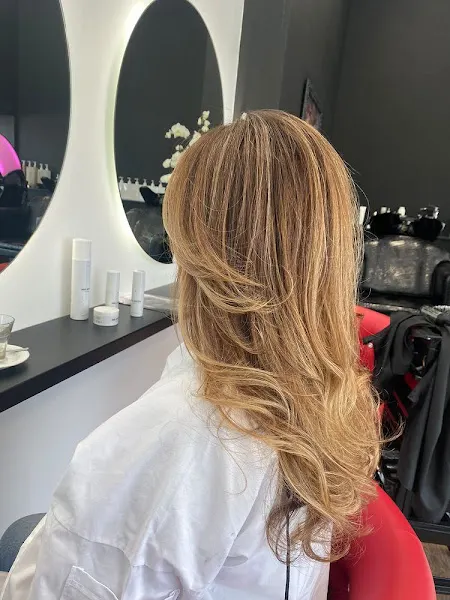 SONIA BELLA HAIR ARTIST