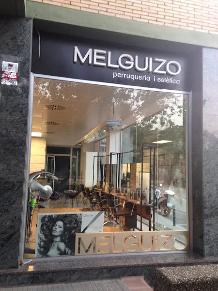Perruquería , estética i micropigmentació