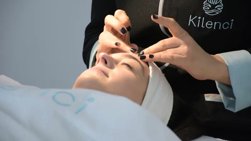 KILENCI Salón de Belleza y Bienestar, Uñas y Micropigmentación - Centro de estética en Mataró - foto 2