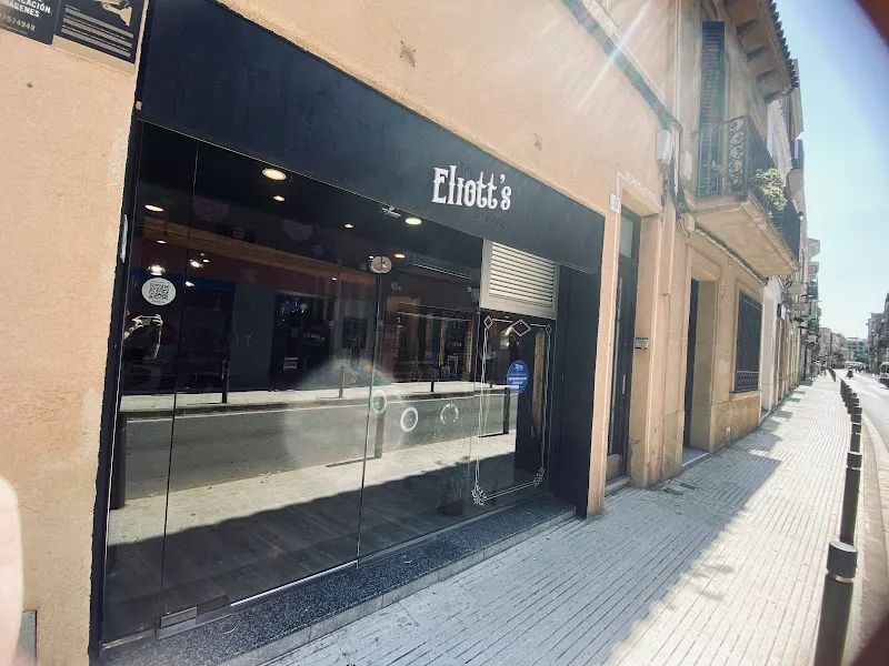 The Eliott’s Barber